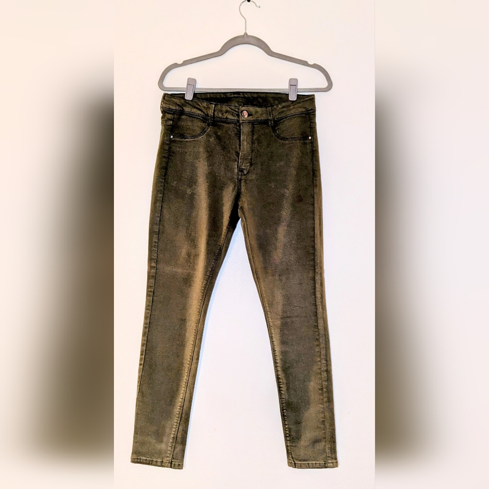 Sears OLIVE GREEN skinny jeggings / leggings / pants - like new - size 12